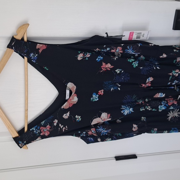 Dex Floral Dress - Picture 2 of 3